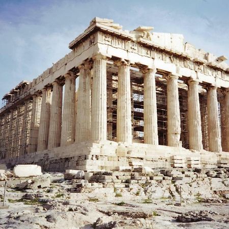 Neoclassical House At Metro Station Attiki Atenas Exterior foto